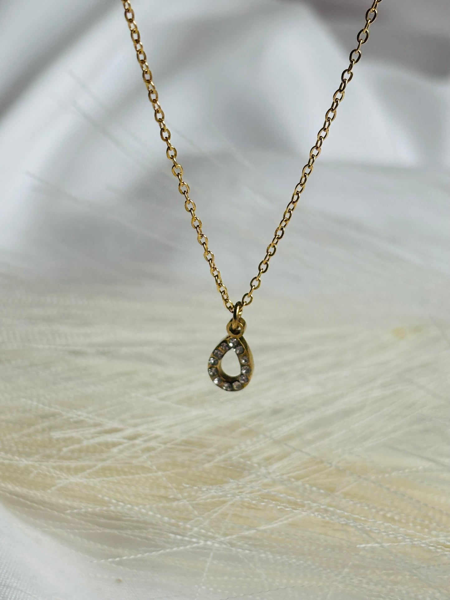 Collier goutte
