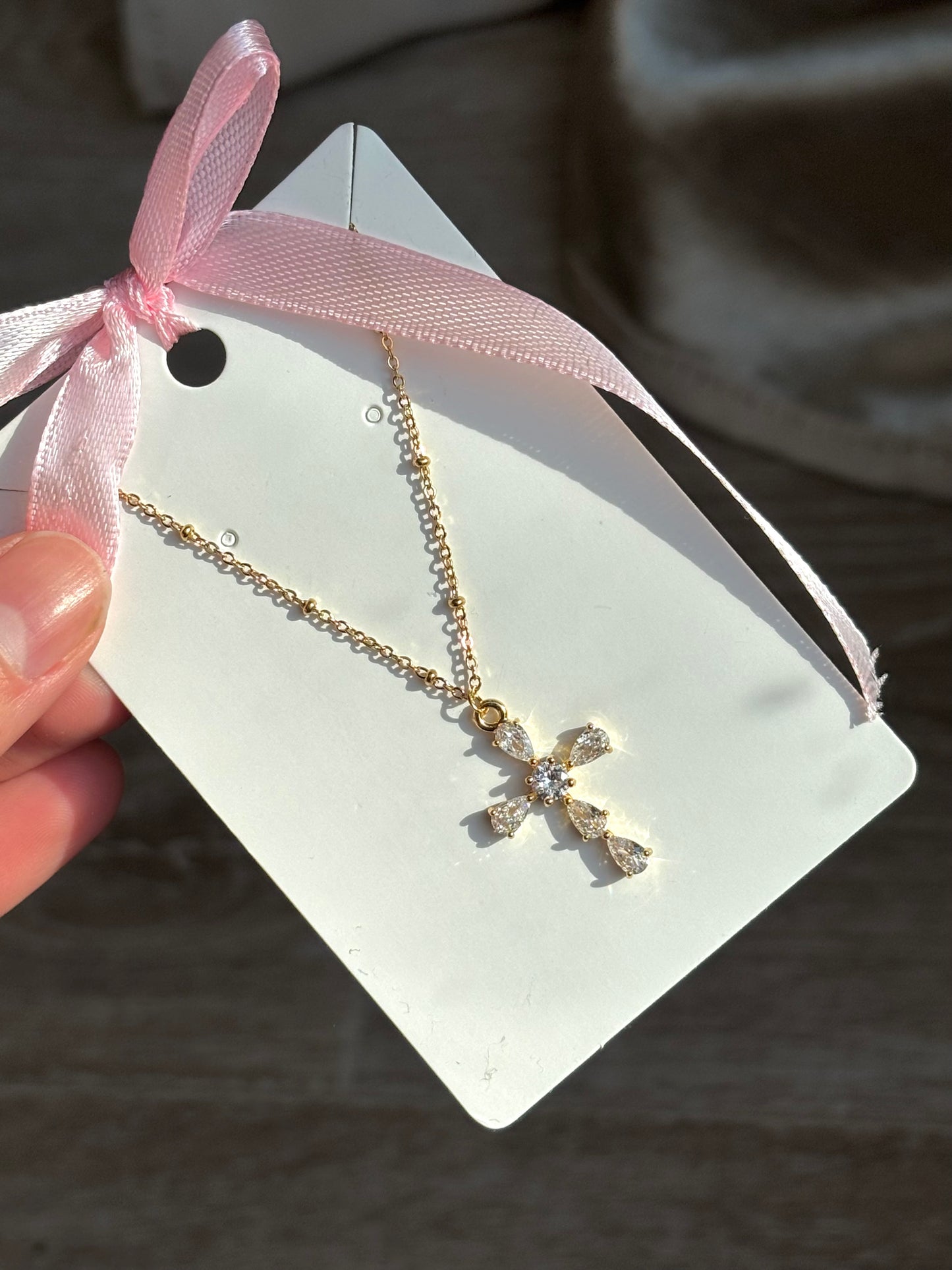 Collier croix strass