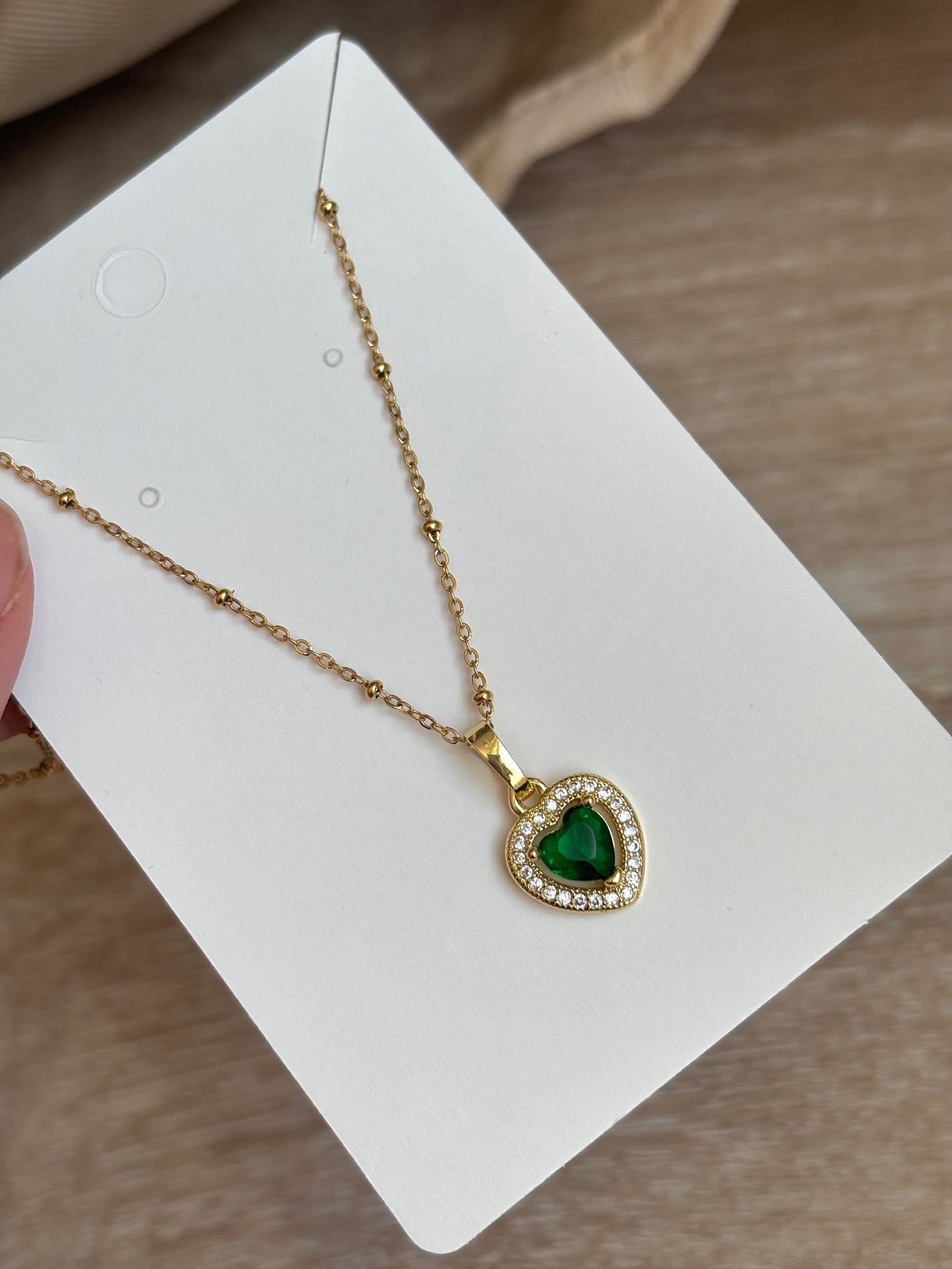 Collier cœur vert