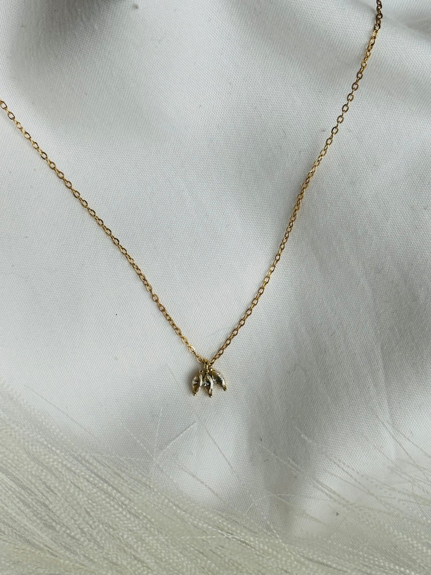 Collier triple strass